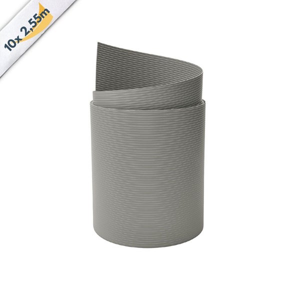 Graues Lüftungsrohr mit den Maßen 10 x 2,55 Meter.