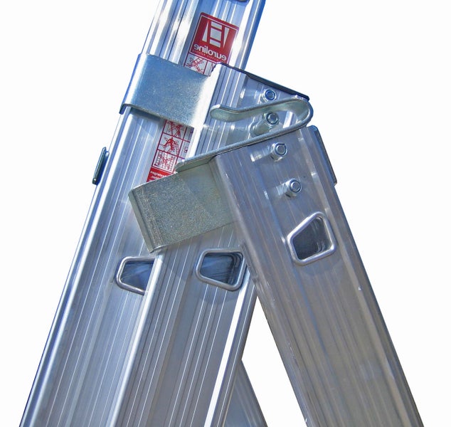 Detailansicht einer Aluminiumleiter mit Trittstufen