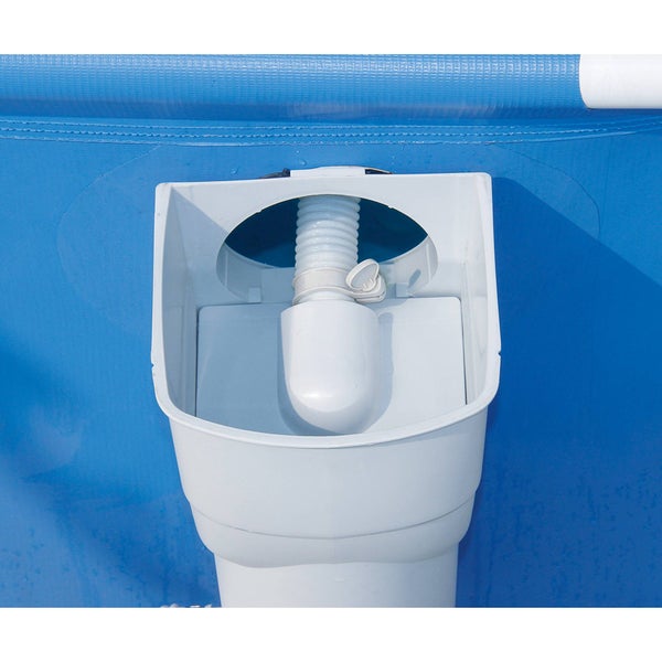 Detailansicht eines Poolskimmers