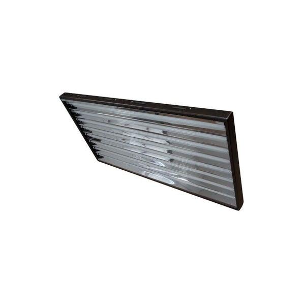 Pflanzenlampe rechteckig mit Leuchtstoffröhren und Reflektor für Innenräume.
