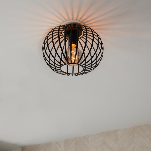 Schwarze Deckenleuchte mit kugelförmigem Drahtschirm und Glühbirne
