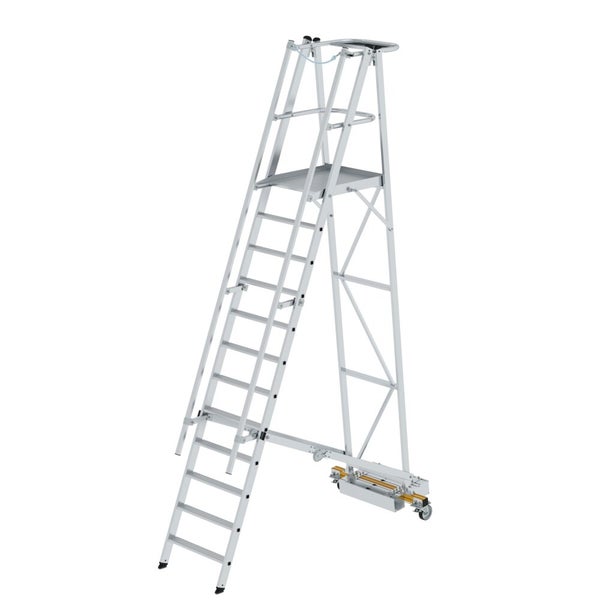 PROREGAL Plattformleiter Klappbar Mit Schmalem Fahrwerk 12 Stufen Inkl. Beidseitigem Handlauf Aluminium Nivello Leiterschuhe