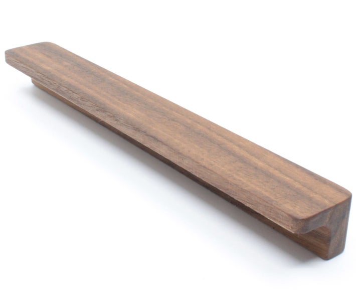 Möbelgriff aus Holz in L-Form für Schranktüren und Schubladen