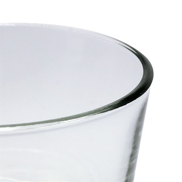 Detailansicht des Bodens eines runden Blumentopfs aus klarem Glas.