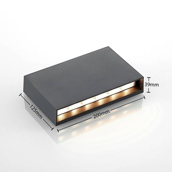 Rechteckige dunkelgraue LED-Wandleuchte mit Maßen: Breite 200 Millimeter, Tiefe 125 Millimeter, Höhe 39 Millimeter.