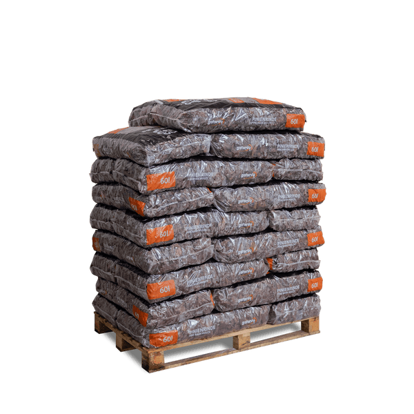 Palette mit mehreren Säcken Galamio Pinienrinde zu je 60 Litern.