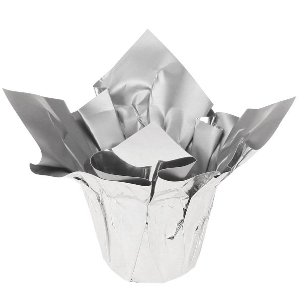 Silbernes Geschenkpapier als Topfmanschette
