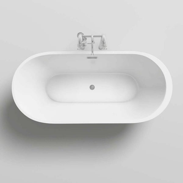 Freistehende ovale Badewanne in Draufsicht mit mittig montierter Wannenarmatur