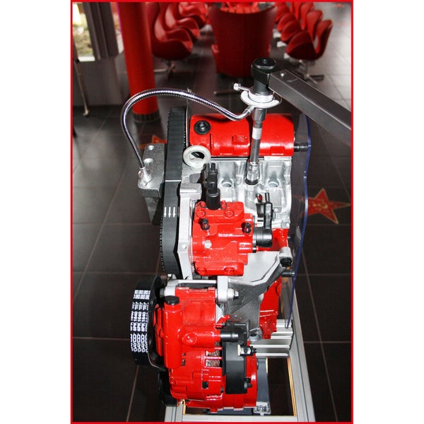 Motorblock mit Zahnriemen und Anbauteilen