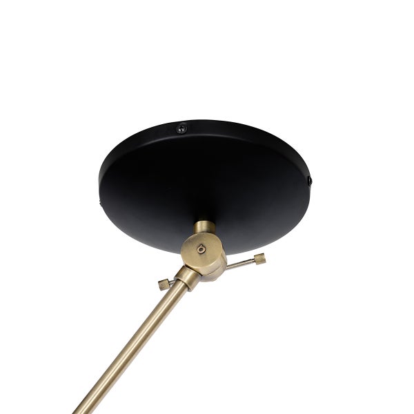 Deckenbefestigung einer Leuchte mit verstellbarem Arm