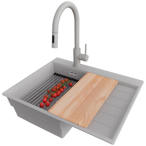 Spültisch mit Armatur, Abtropfgitter und Schneidebrett