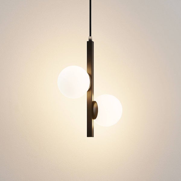 Pendelleuchte mit zwei Leuchtkugeln