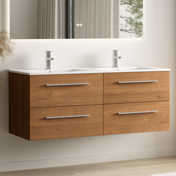 Moderner Doppelwaschtisch mit Holzoptik Unterschrank vier Schubladen und Wandspiegel mit Beleuchtung im Badezimmer