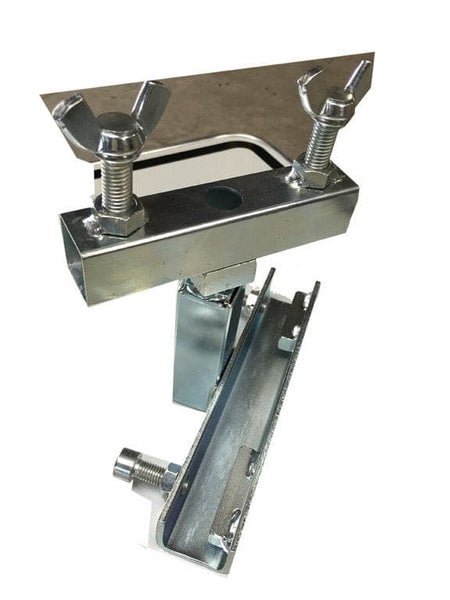 Auskreuzvorrichtung für Schilder Wegweiser drehbare Halterung + reflektierendes Kreuz / Folie Klasse RA2 / Schiene Standard 2 x 1 m x 5 cm