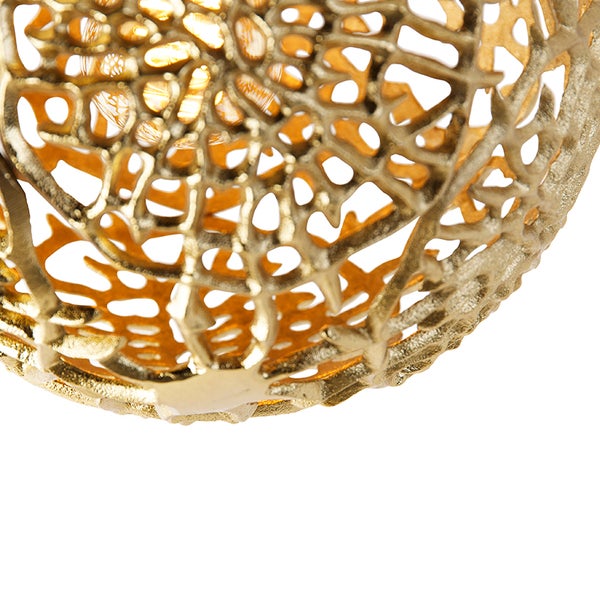 Dekorative goldfarbene Kugel mit Netzmuster