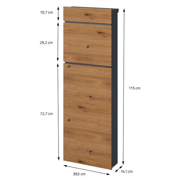 Paketbriefkasten mit Holzoptik-Front und Maßen: Höhe 115 Zentimeter, Breite 39,5 Zentimeter, Tiefe 14,1 Zentimeter.