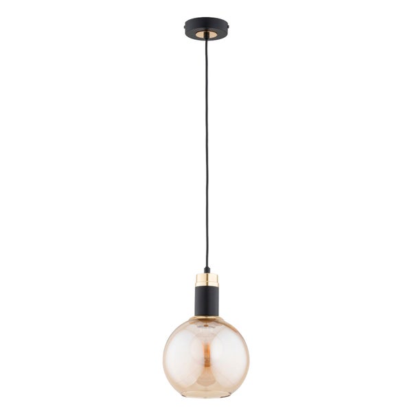 Moderne Pendelleuchte mit einer Glaskugel und metallischer Fassung zur Deckenmontage