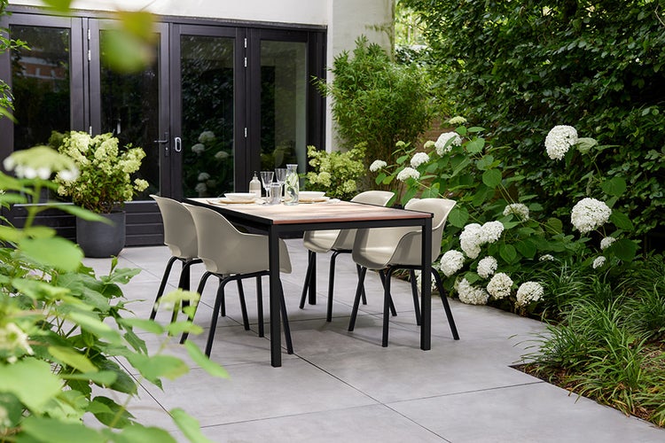 Keter Signature Porto Tisch 160 cm + 4 Noa Stühle – Stilvolles Outdoor-Dining für bis zu 4 Personen