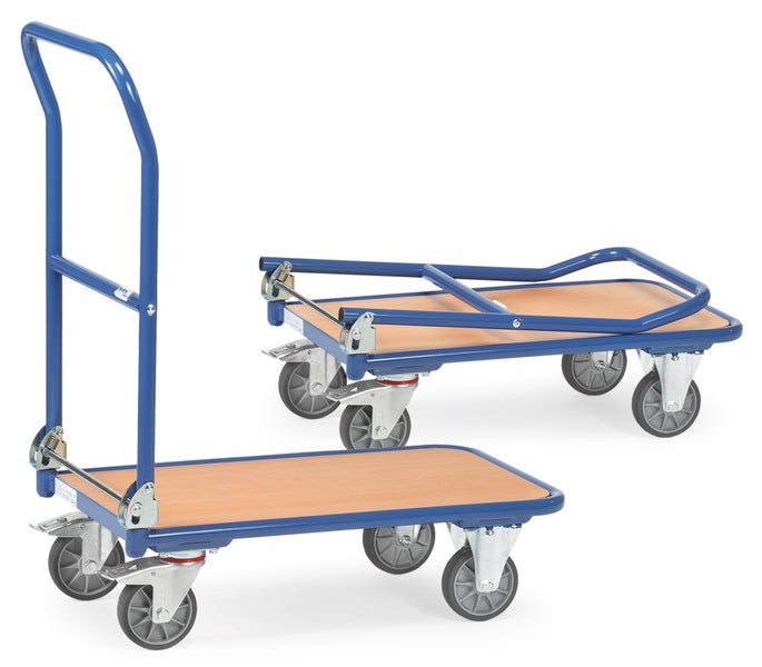 Blauer klappbarer Plattformwagen mit Ladefläche aus Holzwerkstoff und vier Rollen, in offener und zusammengeklappter Position.