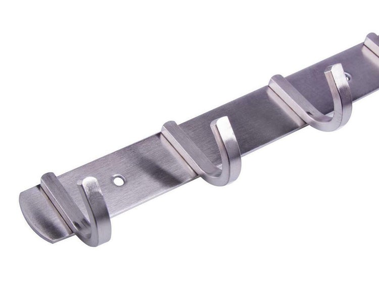 Hakenleiste aus Edelstahl mit mehreren Haken zur Wandmontage.