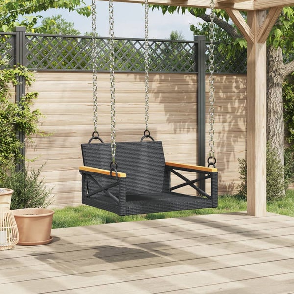 Gartenstuhl aus Rattan mit Holzarmlehnen, Seitenansicht