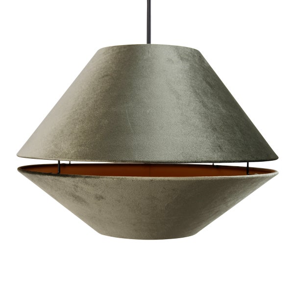 Pendelleuchte mit olivfarbenem Samtschirm und kupferfarbener Innenseite, bestehend aus zwei konischen Elementen.