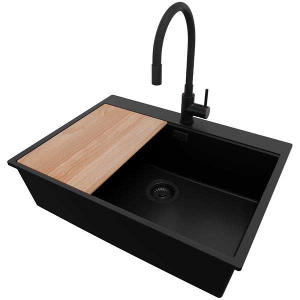 Schwarzes Küchenspülbecken mit Schneidebrett und Armatur
