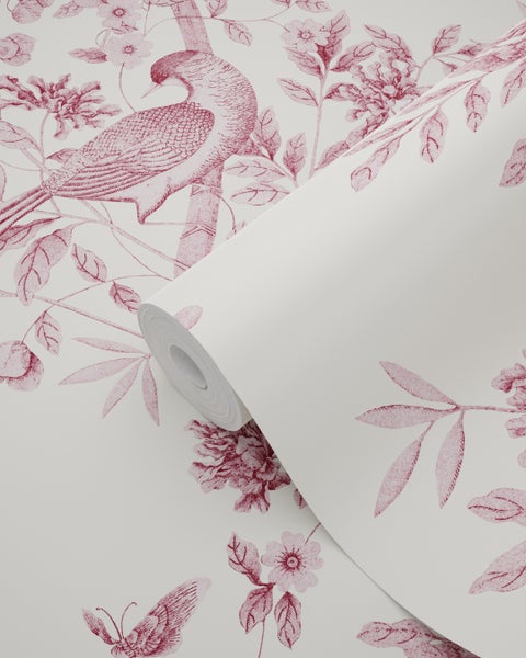 Vliestapete mit Vogel- und Blumenmuster im Vintage-Stil, Detailansicht einer Tapetenrolle.