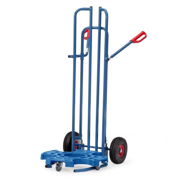 Blaue Sackkarre mit rotem Griff