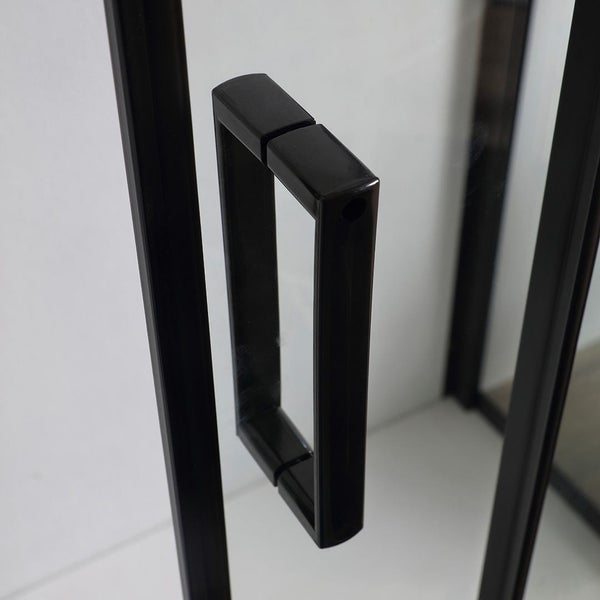 Detailansicht eines Duschkabinentürgriffs