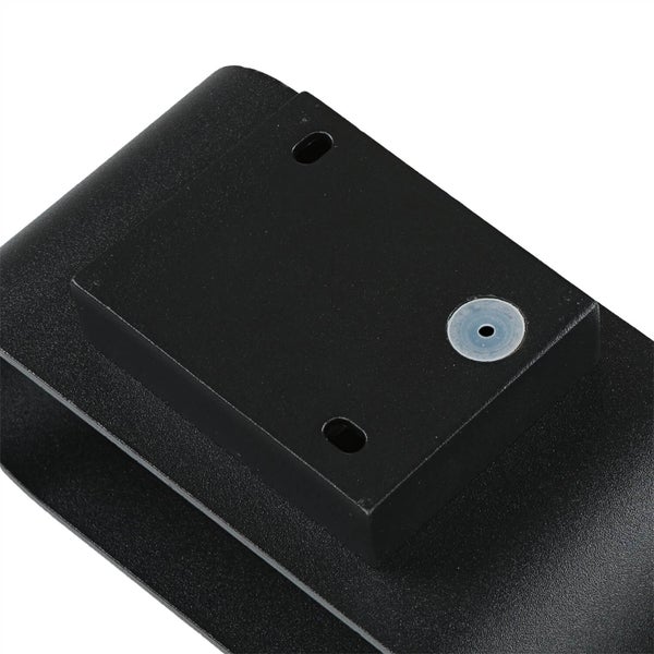 Moderne schwarze Wandleuchte mit indirektem Lichtkegel nach oben und unten in einem eleganten Wohnzimmer
