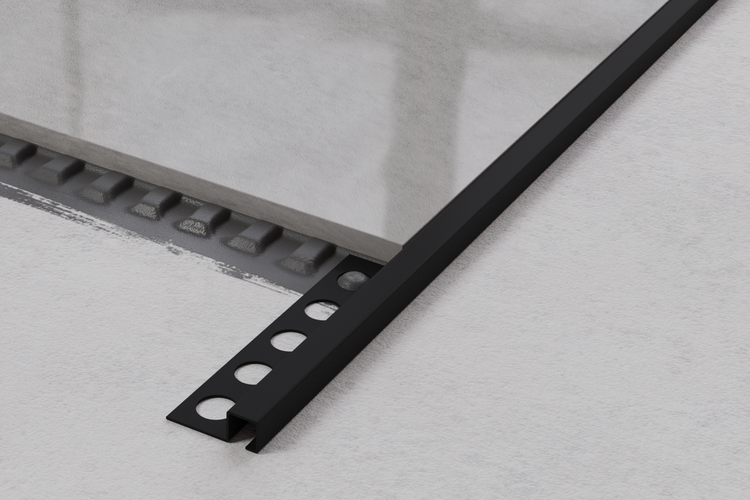 Fliesenschiene zur Kantenverkleidung