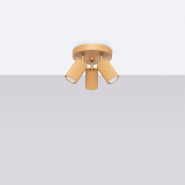 Deckenleuchte mit drei Strahlern zur Raumbeleuchtung