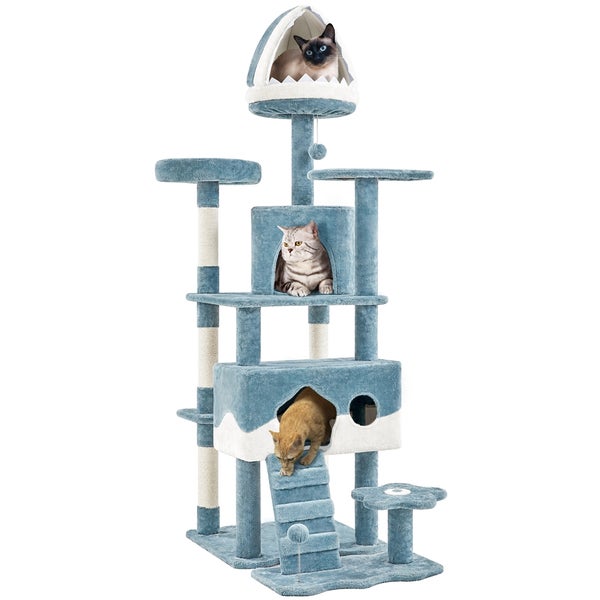 Katzenkratzbaum mit mehreren Ebenen und drei Katzen