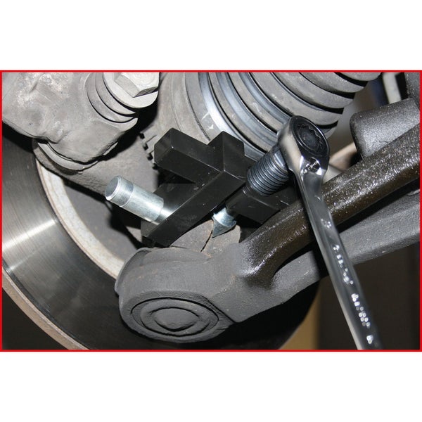 Werkzeug zum Ausdrücken von Bolzen