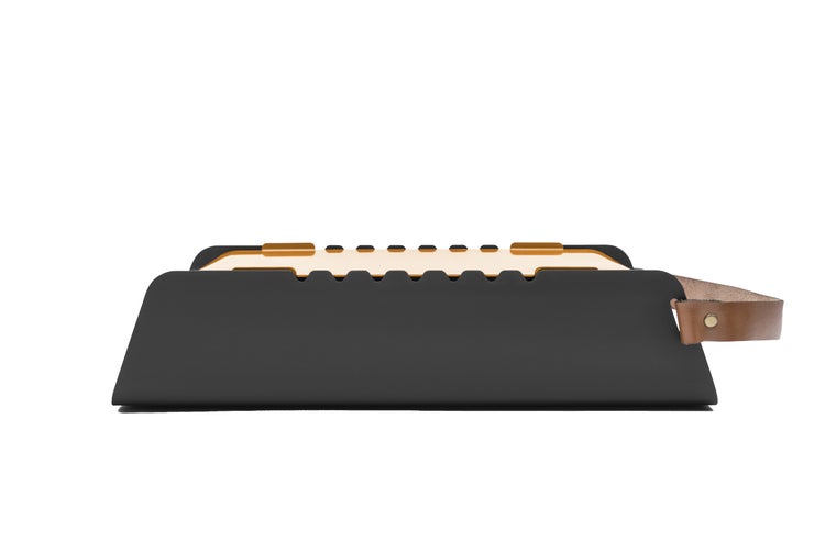 The Favilla FUMO mobiler Holzkohlegrill (48x25x11 cm) in Orange – 2-in-1 Grill mit Edelstahlrost & Spießhalterung – Inkl. Tragetasche für Camping