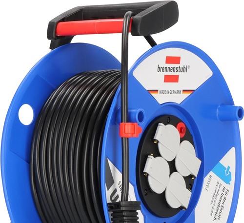 Brennstuhl Kabeltrommel mit Kabel und mehreren Steckdosen