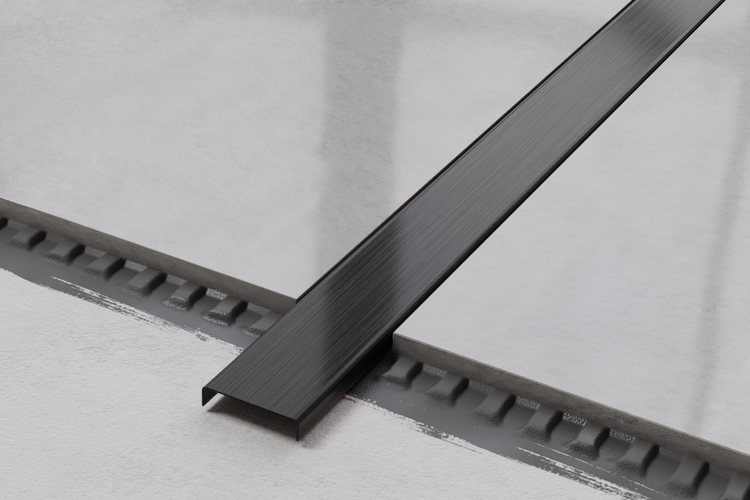 C-Profil aus geschliffenem Edelstahl 2440mm X 40mm x 9mm - Satinschwarz