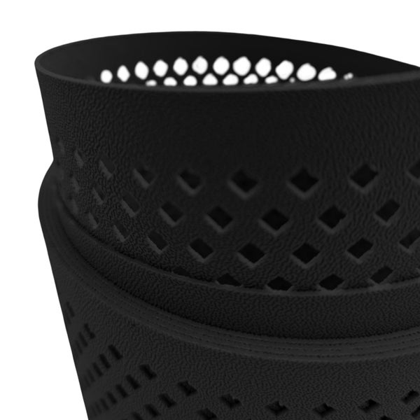 Detailaufnahme eines Pflanzgefäßes mit perforiertem Muster