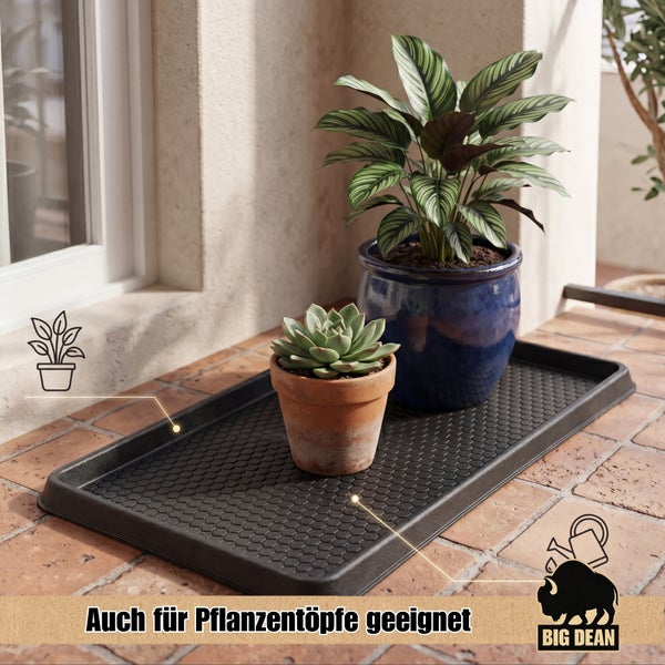 Rechteckige Abtropfschale mit Wabenstruktur für Pflanzen auf einem Balkonboden mit Big Dean Logo.