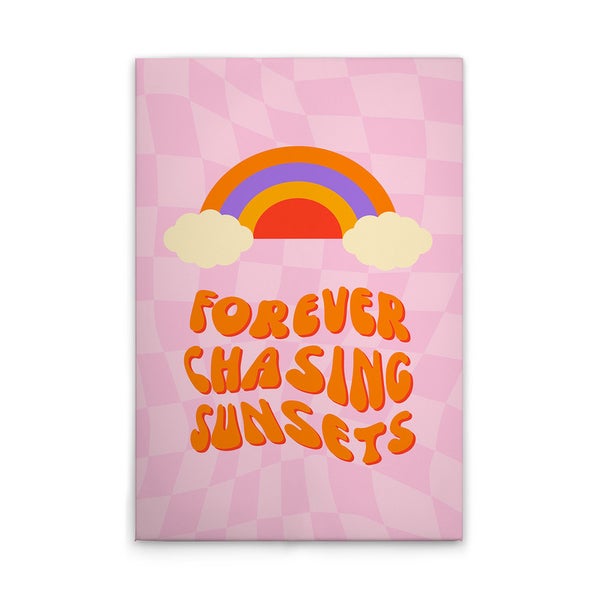 Illustration mit Regenbogen und dem Schriftzug Forever Chasing Sunsets auf Leinwand