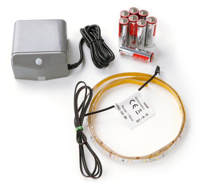 FACKELMANN MILANO Gäste WC Set 5 Teile / Waschbecken / Waschbeckenunterschrank / Waschbeckenbeleuchtung / Armatur / LED-Spiegel / Badmöbel Set / Korpus: Braun hell / Front: Weiß / Breite: 55 cm