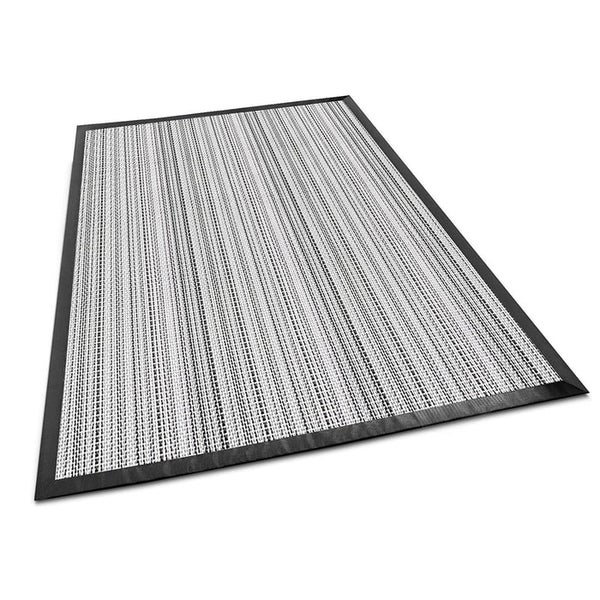 Rechteckiger gewebter Teppich mit feinem Streifenmuster und schwarzer Umrandung.