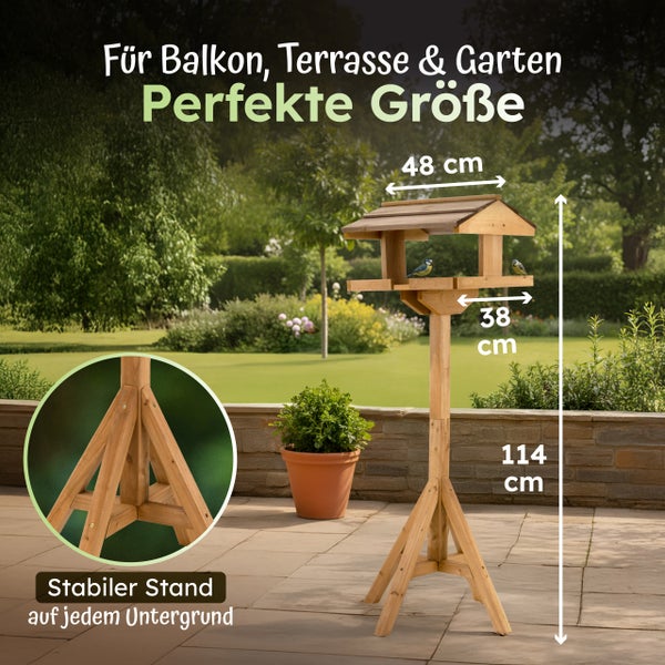 Holz Vogelfutterhaus mit Ständer auf einer Terrasse mit Maßangaben für Balkon Garten und Terrasse.