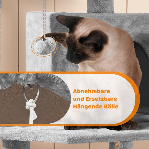 Katze auf einem Katzenkratzbaum mit abnehmbaren und ersetzbaren Hängeelementen