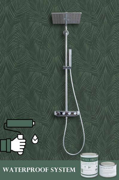 Dusche mit Wandprofi Abdichtungssystem vor einer Wand mit Blattmuster