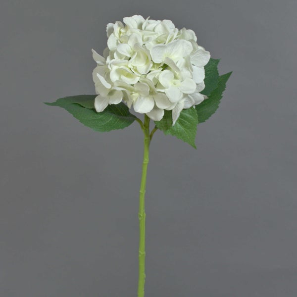 Künstliche Hortensie in Weiß mit grünem Stiel und Blättern.