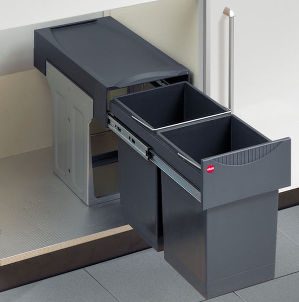 Abfalltrennsystem mit zwei Behältern zum Einbau in einen Küchenschrank