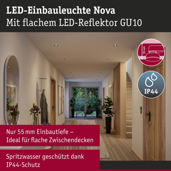 LED-Einbauleuchte Nova im Flur mit 55 Millimeter Einbautiefe und IP44 Spritzwasserschutz für flache Decken.