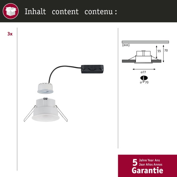 Zwei Zaunpfosten mit quadratischen Abdeckkappen